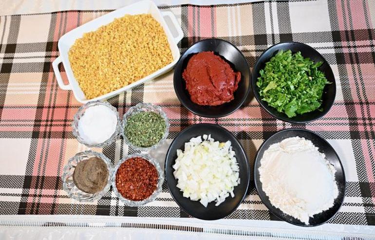 Karadeniz’in unutulan lezzeti yeniden sofralarda Yüz yıllık tarif: Maydanoz köftesi