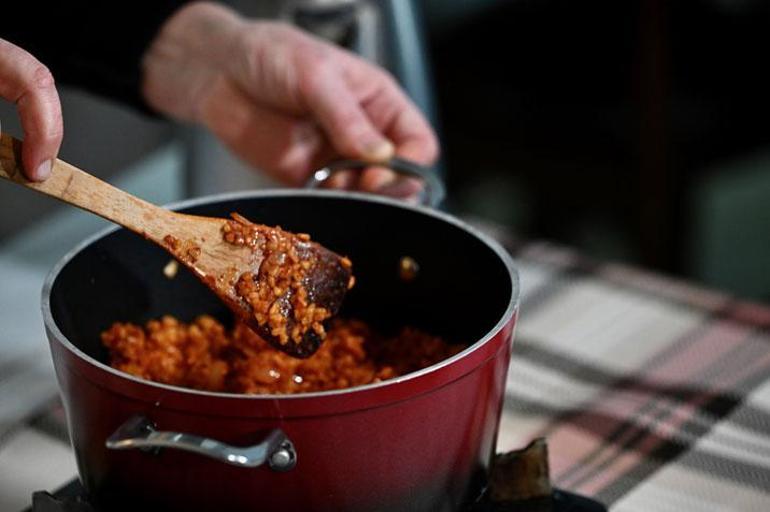 Karadeniz’in unutulan lezzeti yeniden sofralarda Yüz yıllık tarif: Maydanoz köftesi
