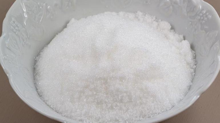 Pilava lezzet katan şeker detayı Pirinç bembeyaz ve tane tane oluyor