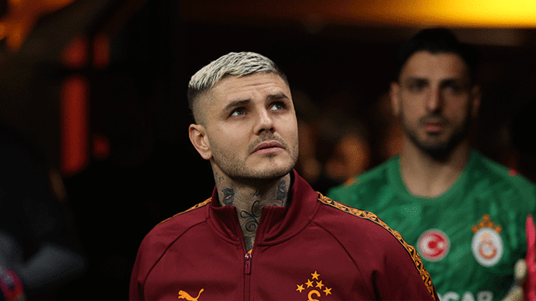 Galatasarayda Mauro Icardi için transfer gerçeği Menajeri resmen açıkladı