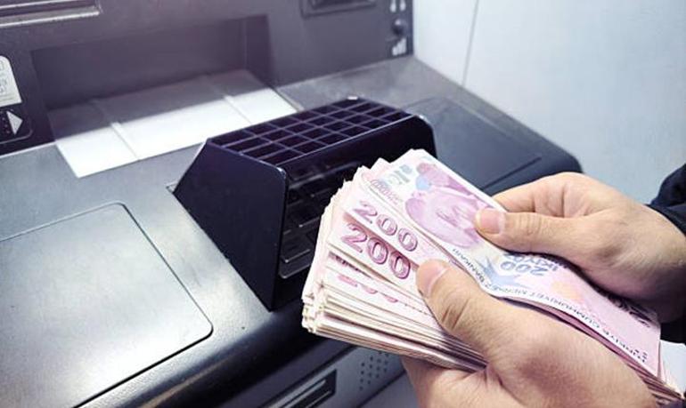 3 YILLIK TAAHHÜT 📌 AKBANKIN EMEKLİ PROMOSYONU NE KADAR Akbanktan emeklilere bu aylık emekli maaşı banka promosyonu İşte ek promosyon ve nakit ödül ödeme koşulları