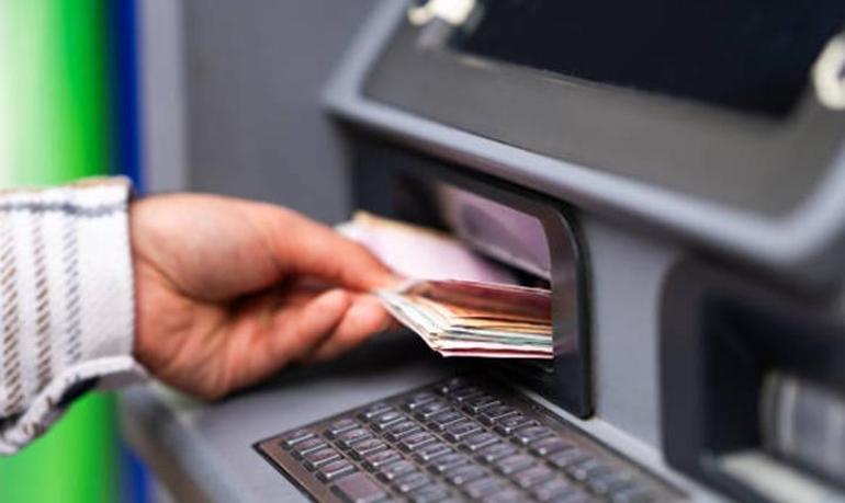 3 YILLIK TAAHHÜT 📌 AKBANKIN EMEKLİ PROMOSYONU NE KADAR Akbanktan emeklilere bu aylık emekli maaşı banka promosyonu İşte ek promosyon ve nakit ödül ödeme koşulları