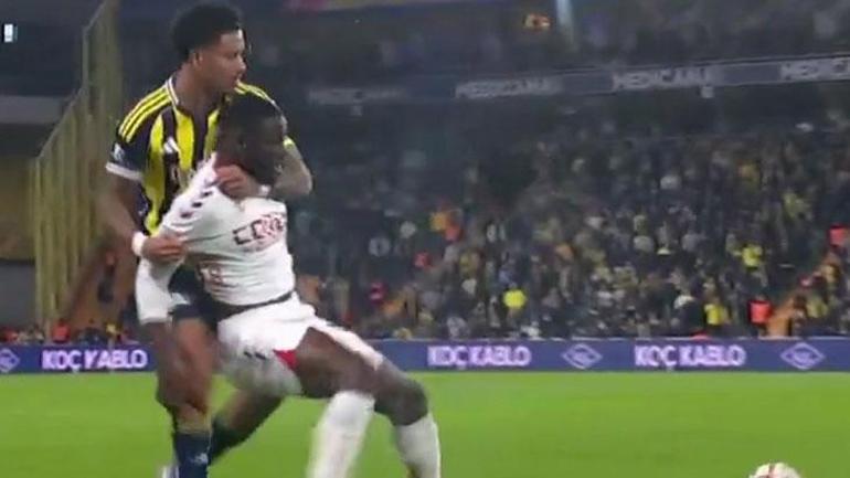 Fenerbahçe - Samsunspor maçının tartışmalı pozisyonlarını eski hakemler değerlendirdi Futbol böyle oynanmaz