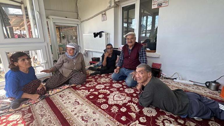 52 yıldır hayatını engelli çocuklarına adadı: Ben kaderime razıyım