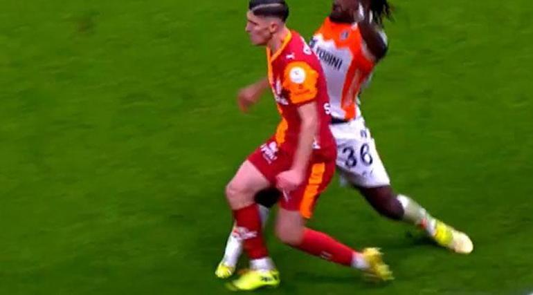 Galatasaray-Başakşehir maçının tartışmalı pozisyonlarını eski hakemler yorumladı İkinci sarı kart kararında ikiye bölündüler