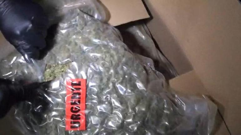 İstanbulda 4 tırda 527 kilo 475 gram uyuşturucu ele geçirildi