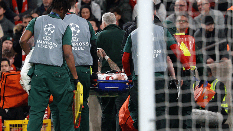 Galatasaray maçından Liverpoola çifte ceza ihtimali Spor Hukukçusu açıkladı: UEFA sorumlu