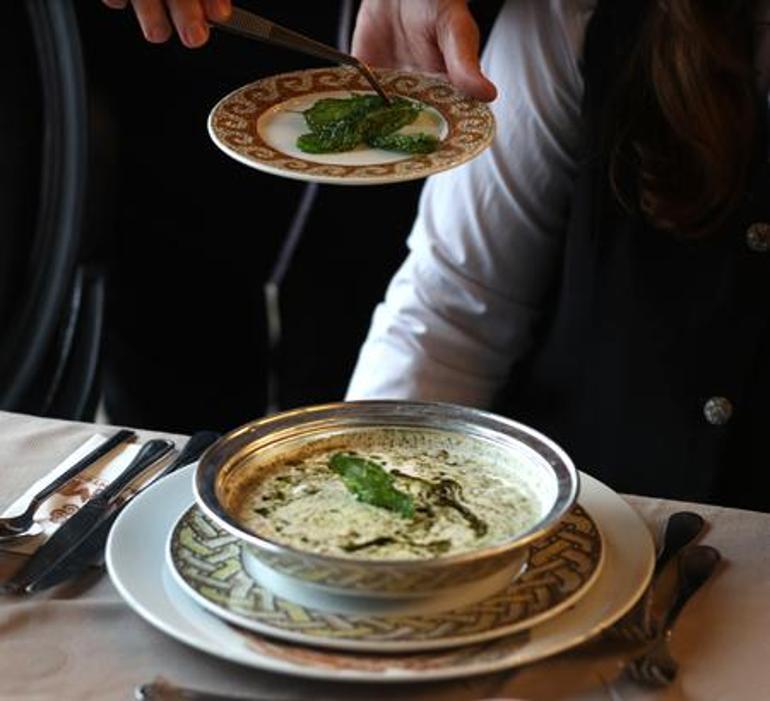 Yapımı günler sürüyor, tadı dillere destan Bayram sofralarının yıldızı: Yuvalama