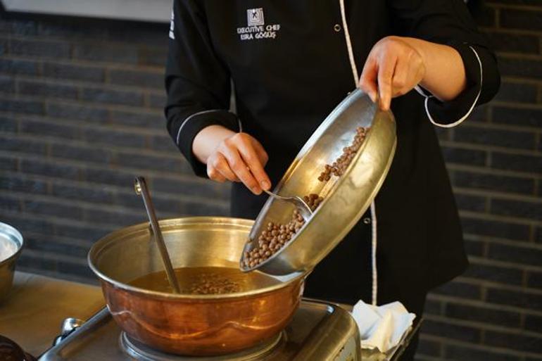 Yapımı günler sürüyor, tadı dillere destan Bayram sofralarının yıldızı: Yuvalama