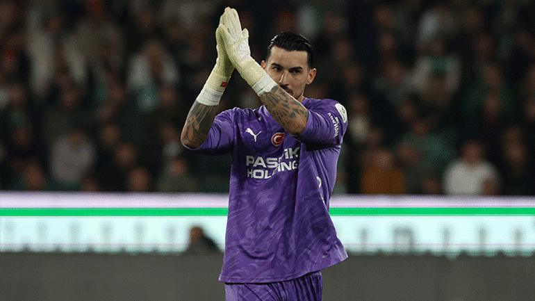 Liverpool performansı sonrası Uğurcan Çakır, 2 İngiliz takımının radarına girdi