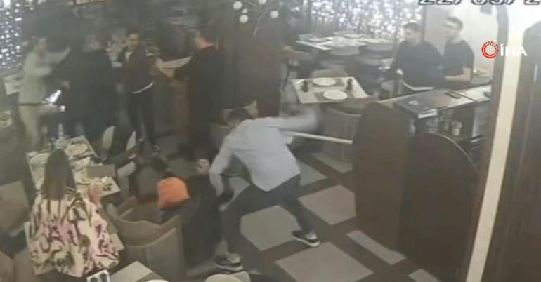 Mezitli Belediye Başkanı Serkan Tuncer yumruklu kavgaya karıştı Restoranda şok kayıt