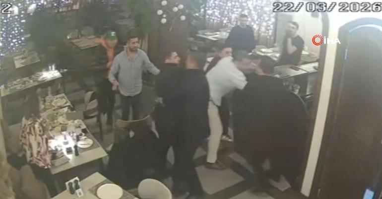 Mezitli Belediye Başkanı Serkan Tuncer yumruklu kavgaya karıştı Restoranda şok kayıt