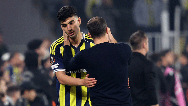 Fenerbahçede yaprak dökümü 2 isimle yollar ayrılıyor