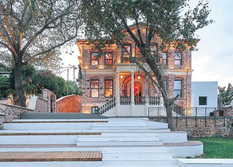 Raflar arasında Türkiye rotası