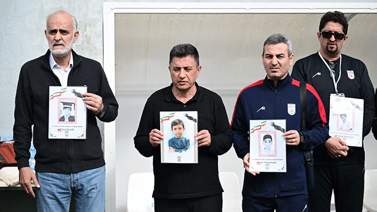 İran Milli Takımı, Antalyada savaşta hayatını kaybeden çocukları andı