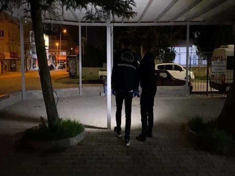 Bursada iki genç kızın sevgili kavgası Birbirlerini bıçakladılar