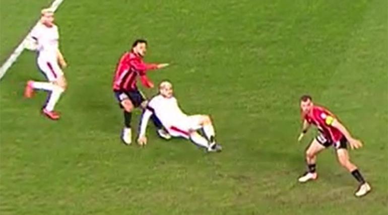 Gençlerbirliği-Galatasaray maçındaki ofsayt pozisyonuna eski hakemler son noktayı koydu Golü vereceksin, bu kadar basit