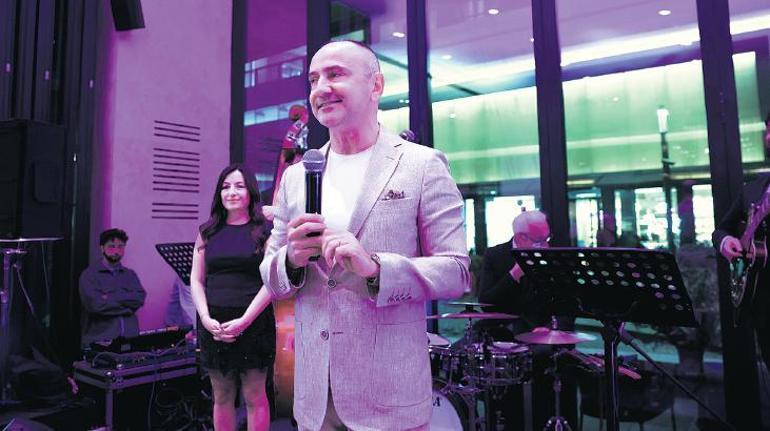 Şehrin yeni ışığı geceyi aydınlattı
