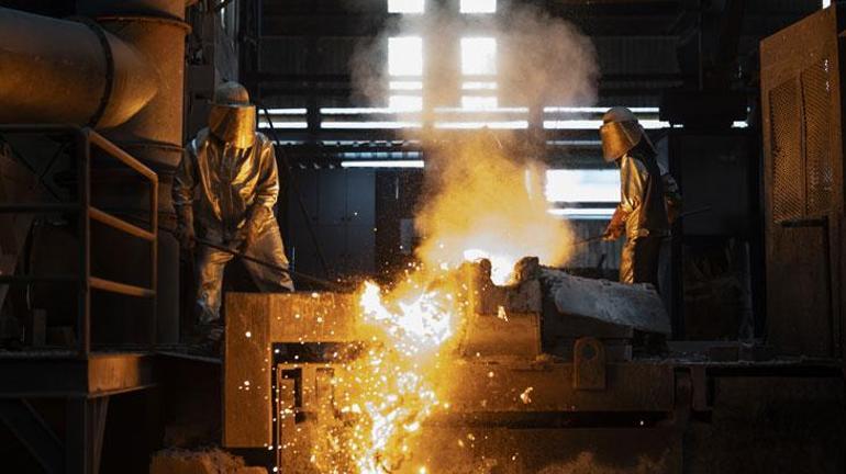 Fabrikalar kuran fabrika Burada 1600 derecede çalışıyoruz