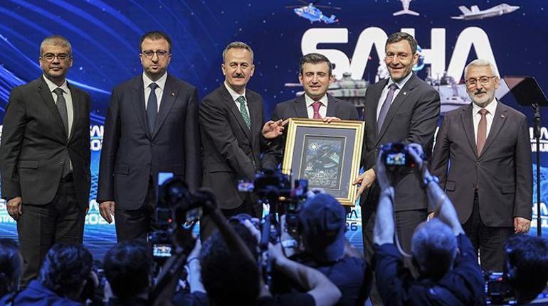 Baykar Yönetim Kurulu Başkanı Selçuk Bayraktardan TEKNOFEST kuşağına mesaj
