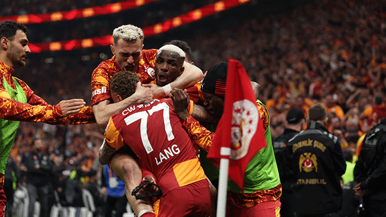 Galatasarayda şampiyonluk sonrası Okan Buruk: Hedefimiz üst üste beşinci şampiyonluk