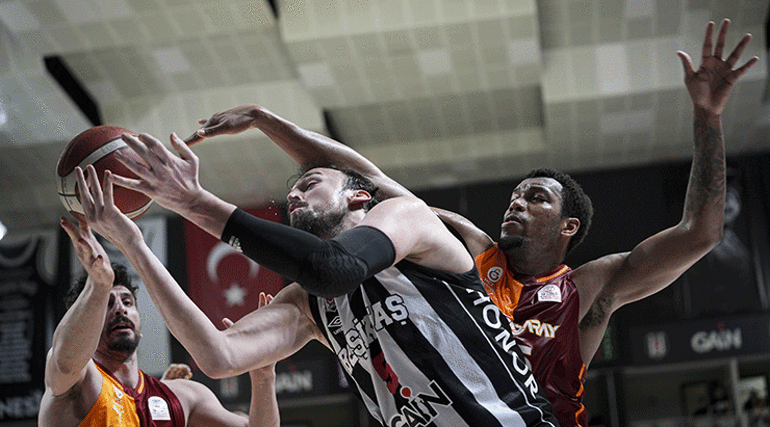 Basketbol derbisinde Galatasaray, Beşiktaşı mağlup etti