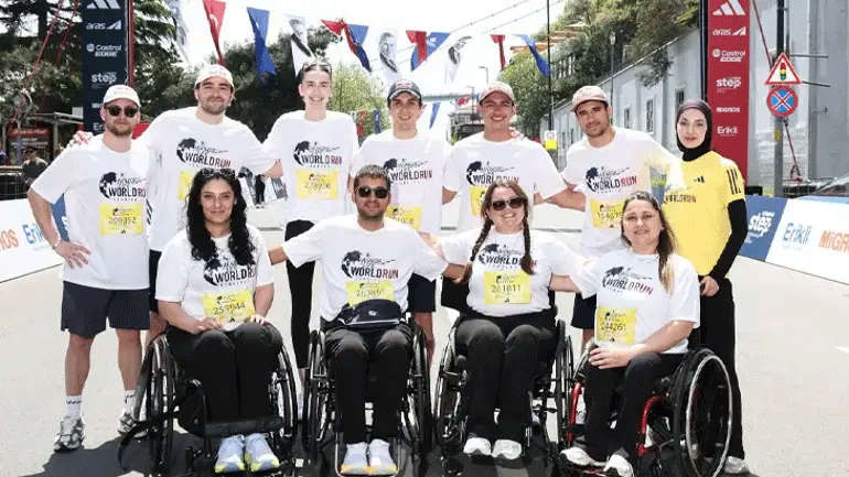 Wings For Life World Run’da binlerce kişi koşamayanlar için koştu