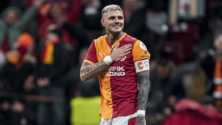 Galatasarayda 3 isimle yollar ayrılıyor Astronomik teklifler gelebilir