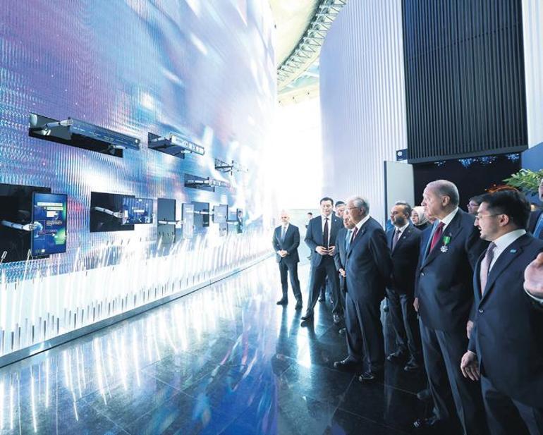 Cumhurbaşkanı Erdoğan, Türkiye-Kazakistan İş Forumu’na katıldı ‘Ticarette hedef 15 milyar dolar’