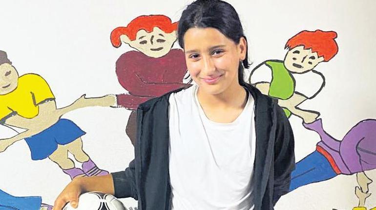 Topun peşinden hayallerine koşuyorlar