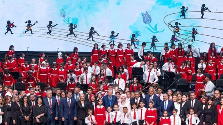 Cumhurbaşkanlığı Çocuk Orkestrası ve Korosu, 19 Mayıs Atatürk’ü Anma, Gençlik ve Spor Bayramı konseri için hazırlıklarını tamamladı