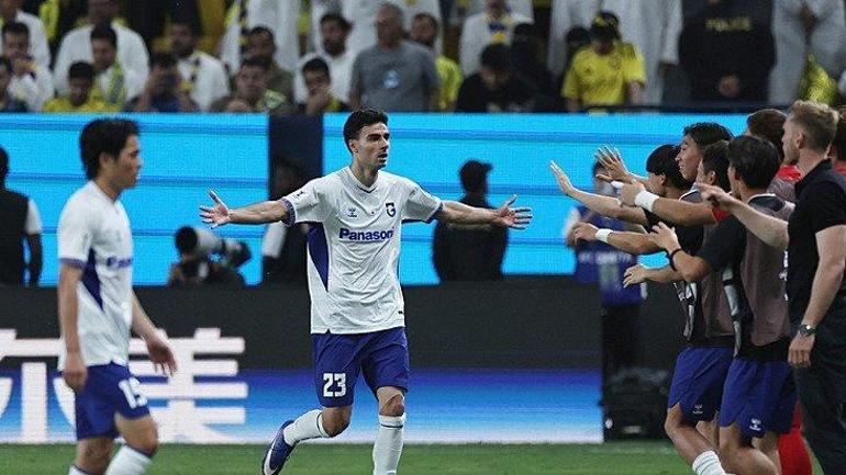 Cristiano Ronaldolu Al Nassr finalde tek golle yıkıldı Gamba Osaka kupayı müzesine götürdü