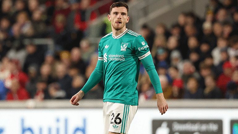 Fenerbahçeye İngiliz devinden yıldız sol bek Karar yeni yönetimin