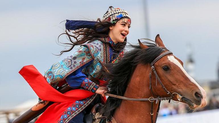 8. Etnospor Kültür Festivali İstanbulda başladı 50’ye yakın ülke İstanbul’da bir araya geldi