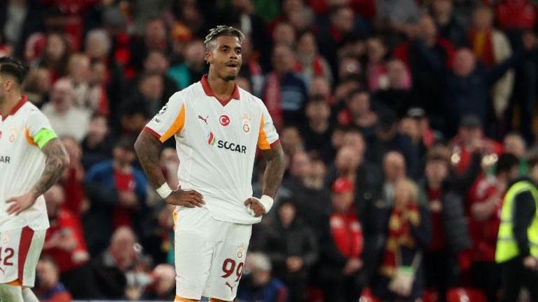 Galatasarayda transfer krizi Yıldız oyuncu ile görüşmeler durdu