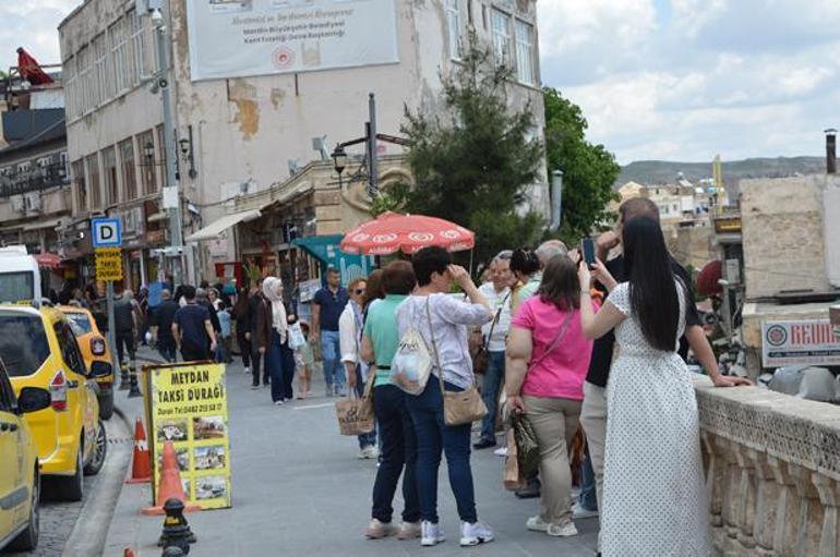 Bayram tatilinde Mardine turist akını Tarihi kentte Uzak Şehir etkisi: Oteller yüzde 100 doldu