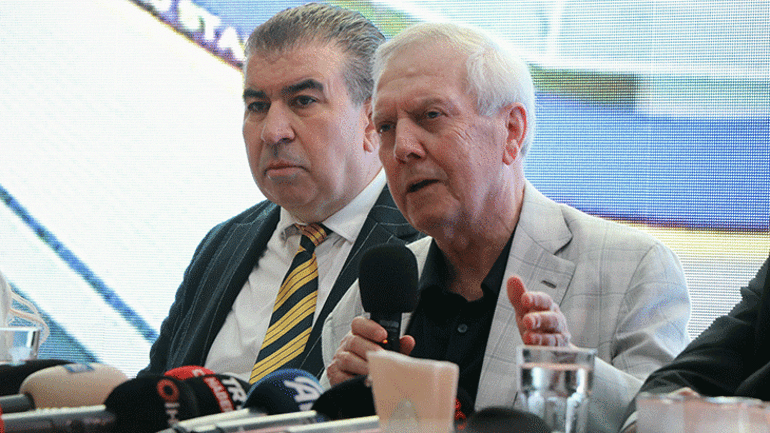 Fenerbahçede Aziz Yıldırım resmen duyurdu: 2 santrfor ile prensipte anlaştık