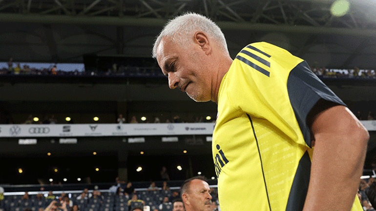 Fenerbahçeden Antonio Conteye çılgın teklif Jose Mourinhodan fazla kazanacak
