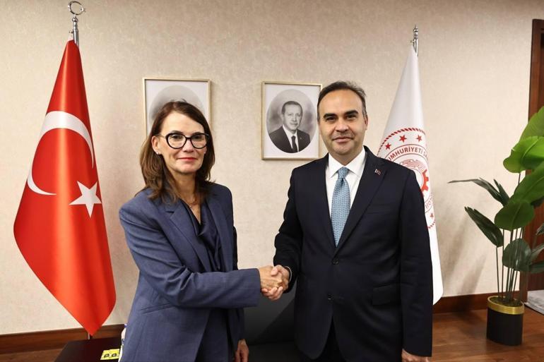 Bakan Kacır’dan Sıfır Atık Forumu’nda yoğun diplomasi trafiği