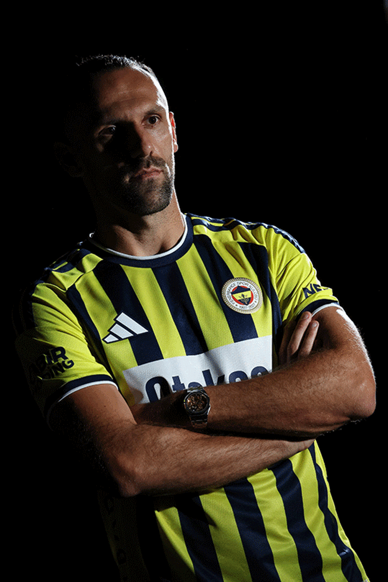 Muriqi Fenerbahçeye 3 yıllık imza attı Savaştan kaçmayacağım