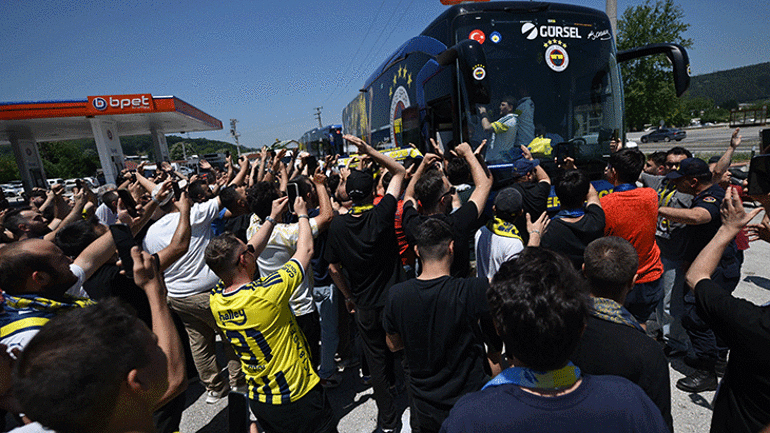 Fenerbahçe’ye Düzce’de coşkulu karşılama