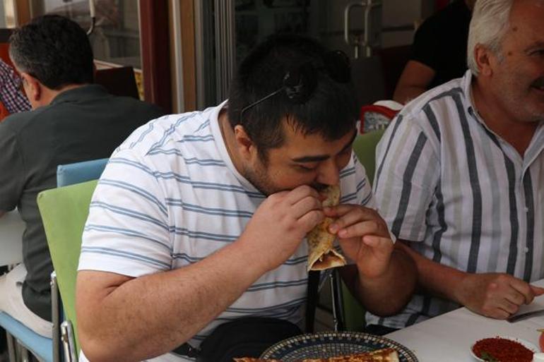50 TLlik lahmacunun sırrını açıkladı Ucuza satıyorum ama kazanıyorum