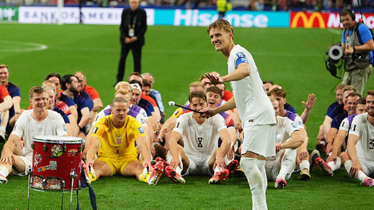 Süper Lig devinden Martin Odegaard bombası Menajeri İstanbula geldi