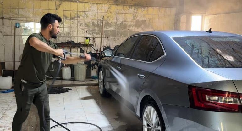 Bir belgesel izledi, hayatı değişti Oto yıkamacı içinde kuluçka makinesi