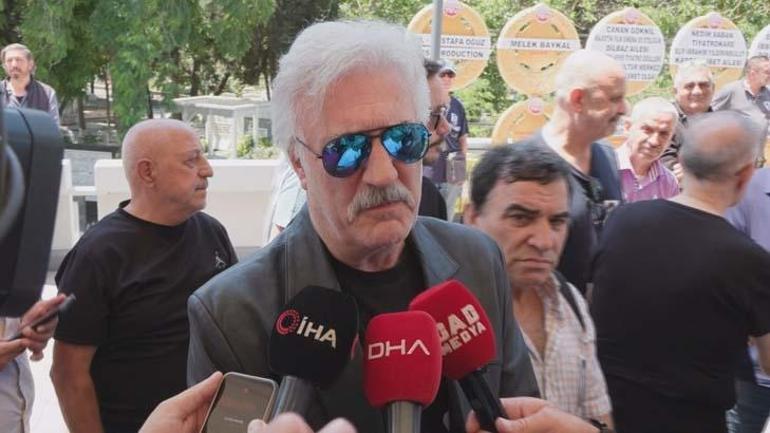 Türk tiyatrosunun çınarı Zihni Göktay son yolculuğuna uğurlandı Kızına bıraktığı son mektup herkesi ağlattı