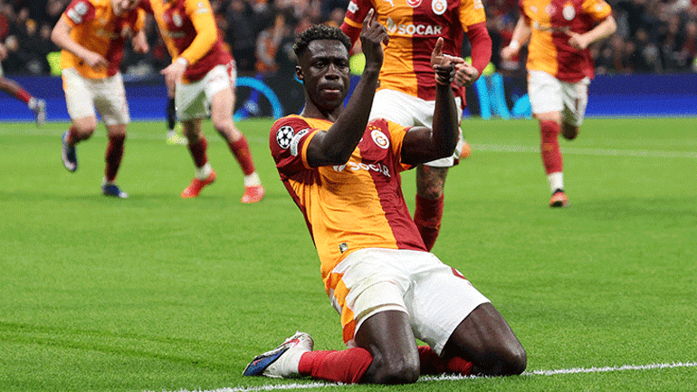 Como, Galatasaraylı yıldız için fiyat artırdı Bonservis için son karar