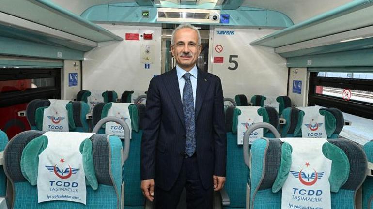 15 Temmuz Demokrasi ve Millî Birlik Gününün 10. yıl logosu 10 YHT setinde yolcularla buluşacak