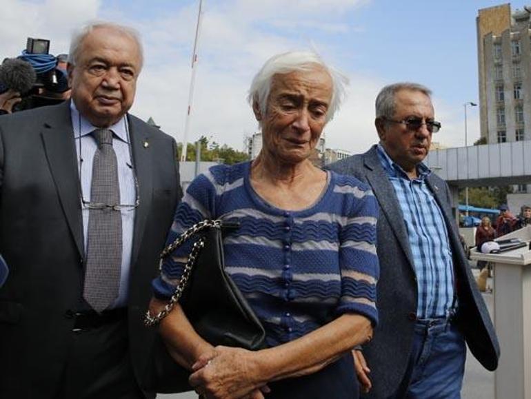 Deniz Baykalın eşi Olcay Baykal hayatını kaybetti
