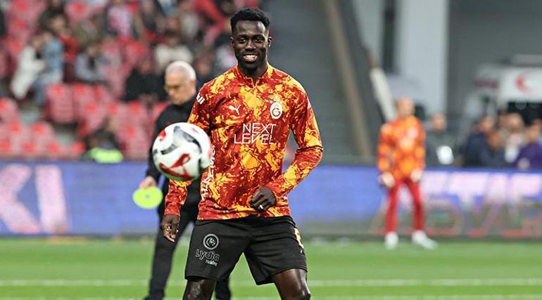 Galatasarayda Davinson Sancheze Suudi Arabistandan talip