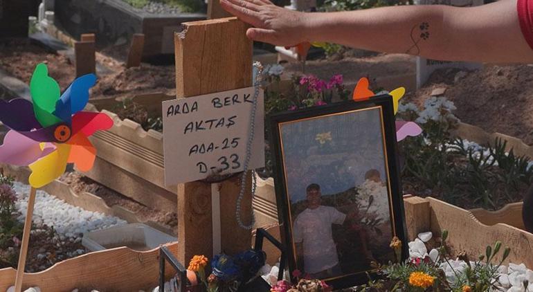 17 yaşındaki ikizlerin kaderi bir gecede değişti Biri mezara diğeri hapse girdi: Anne 15 dakikaya geliyoruz